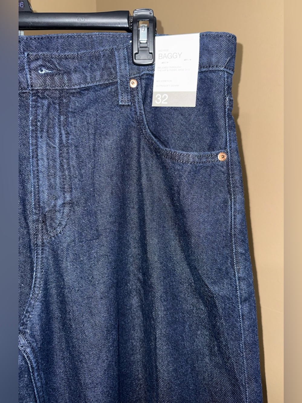 NWT GAP Women’s Baggy Dark Blue wide leg Jeans. Size 14R. - Picture 4 of 9